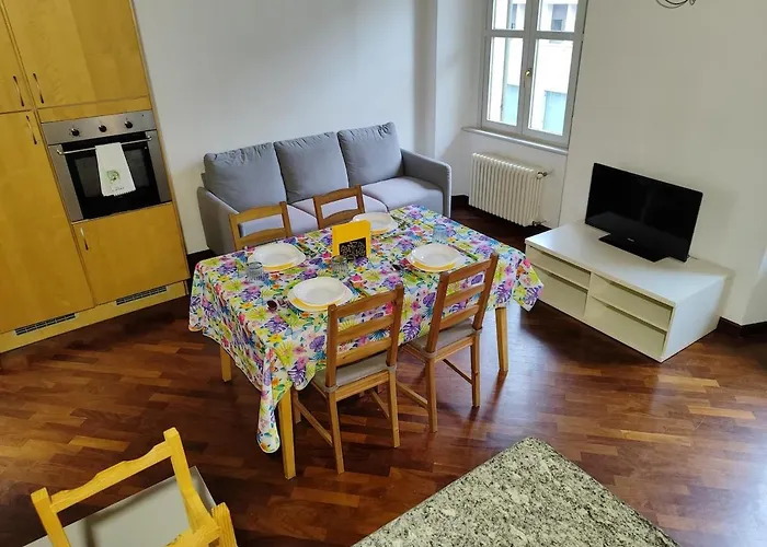 Centralissimo Casa Volt شقة