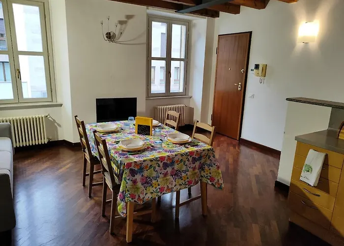 Centralissimo Casa Volt كومو